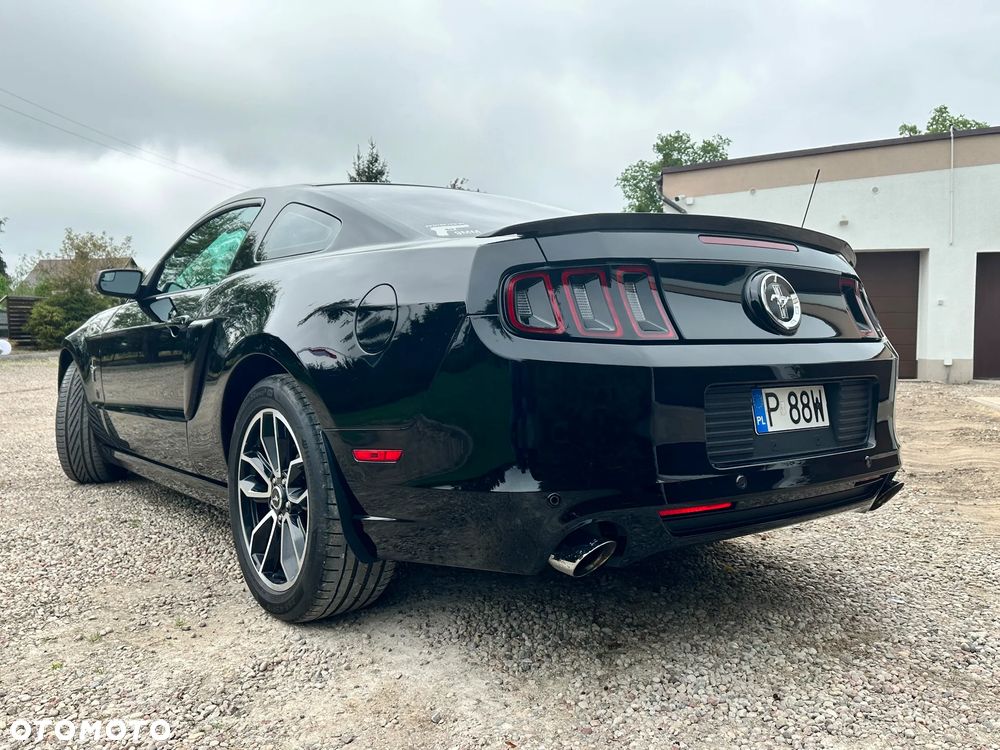Ford Mustang 3.7 V6 Premium - 5
