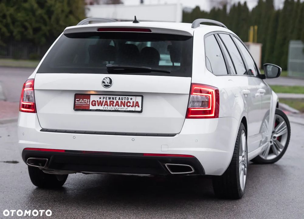 Skoda Octavia 2.0 TDI RS - 10