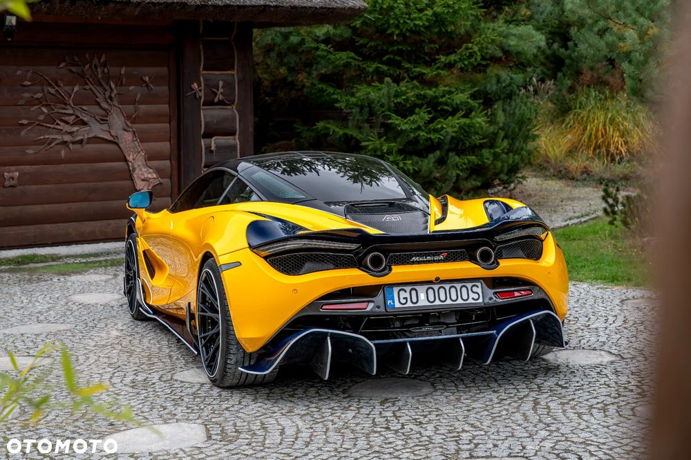 McLaren 720S Coupe Luxury - 21