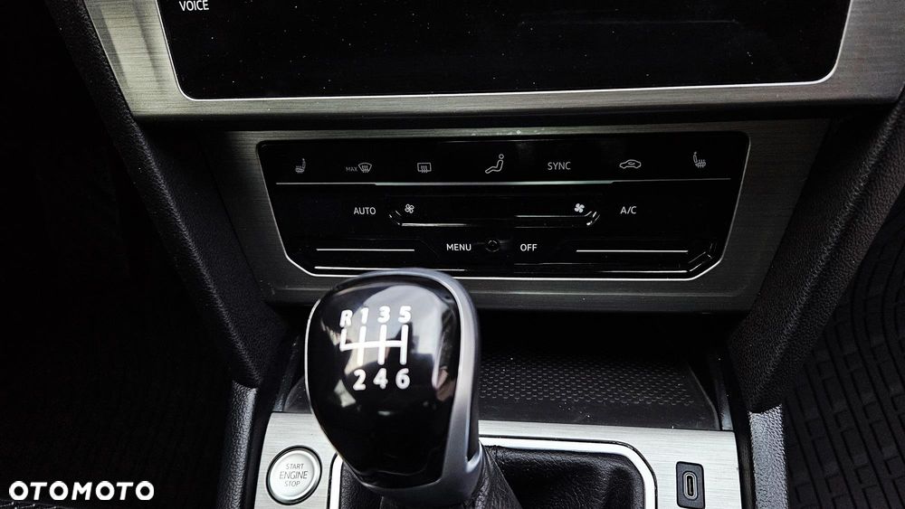 Volkswagen Passat 2.0 TDI EVO Essence - 15
