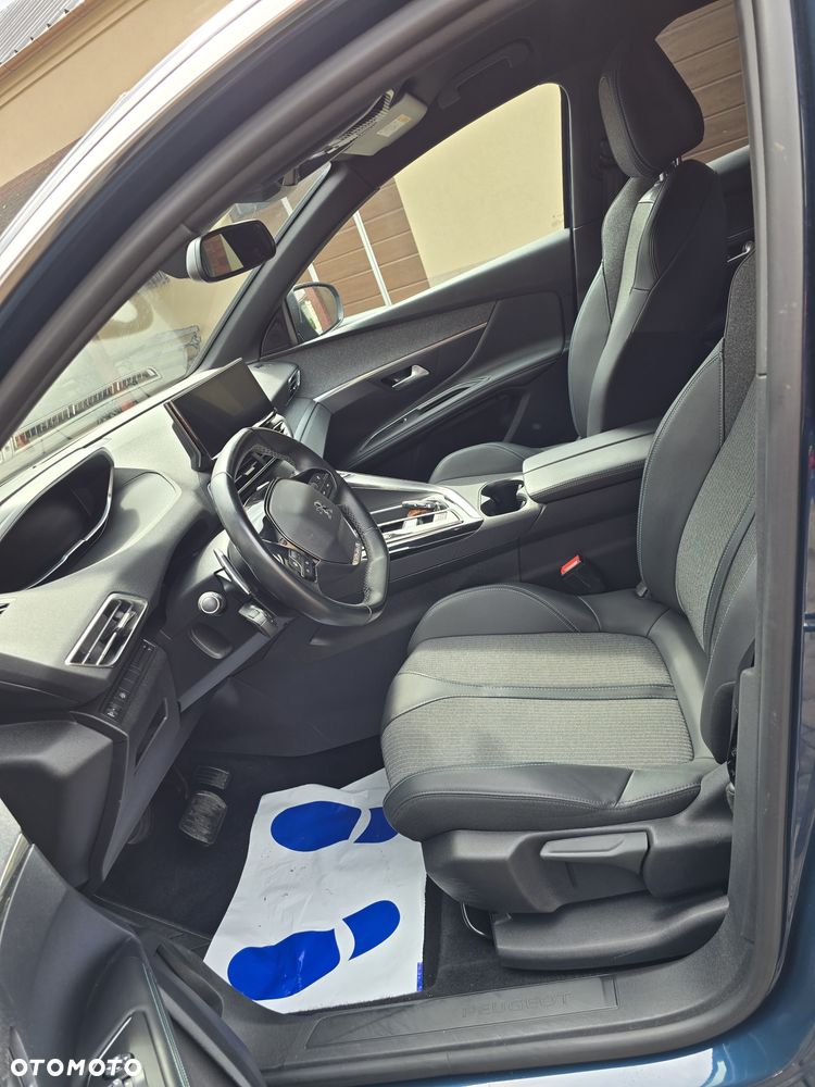 Peugeot 3008 1.5 BlueHDi Active Pack S&S EAT8 - 38