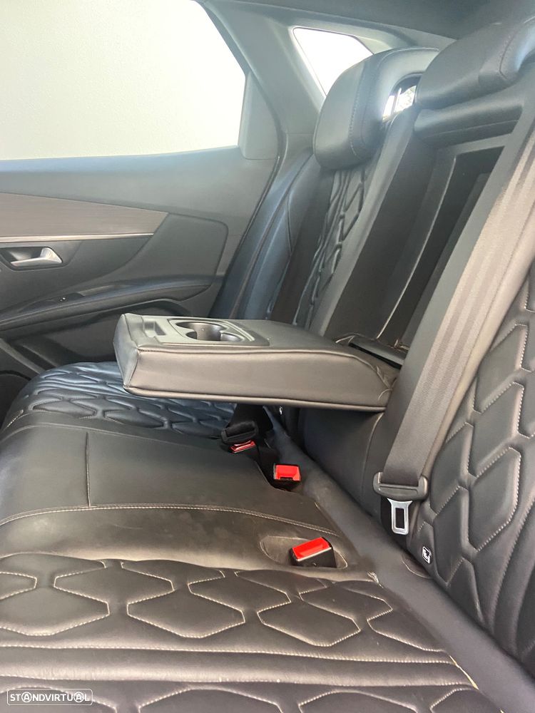 Peugeot 3008 1.6 Hybrid GT Pack e-EAT8 - 8