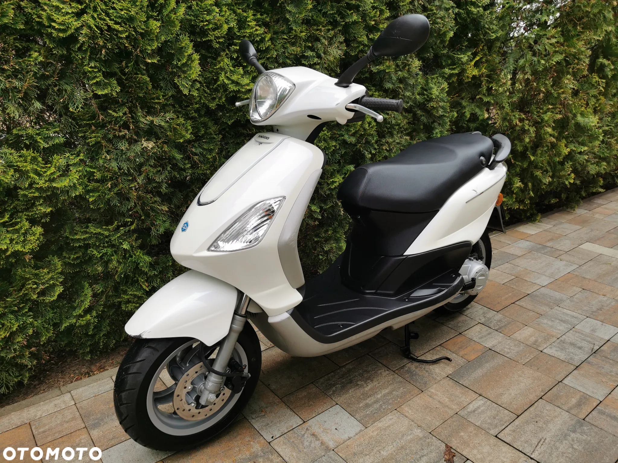 Piaggio FLY - 4