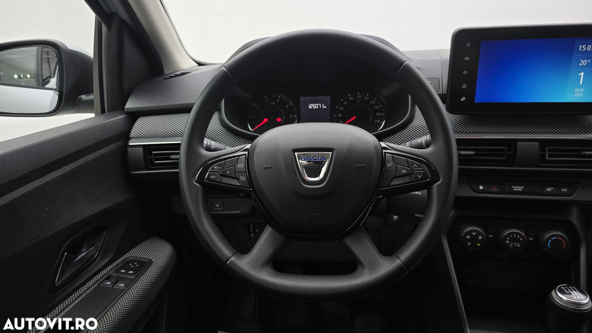 Dacia Logan TCe 90 MT5 Comfort - 15