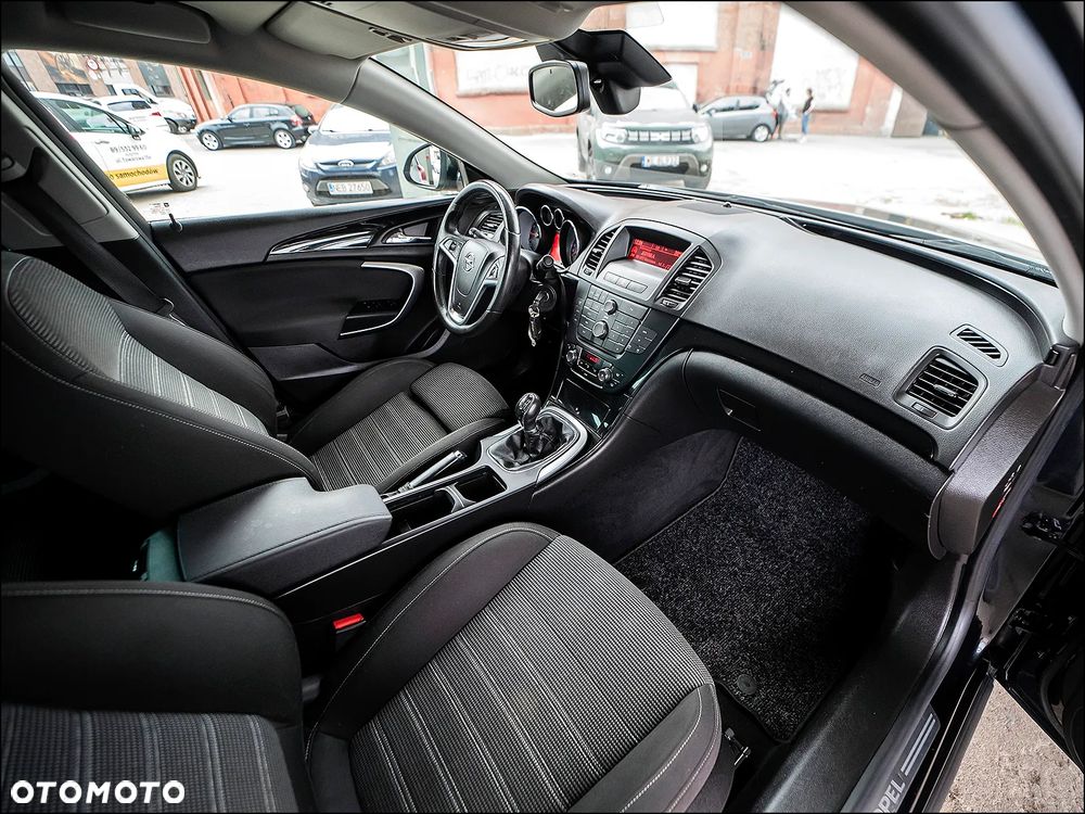 Opel Insignia - 18