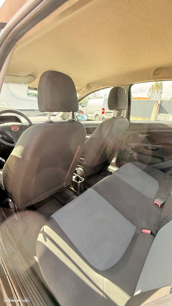 Fiat Grande Punto 1.2 Active - 11