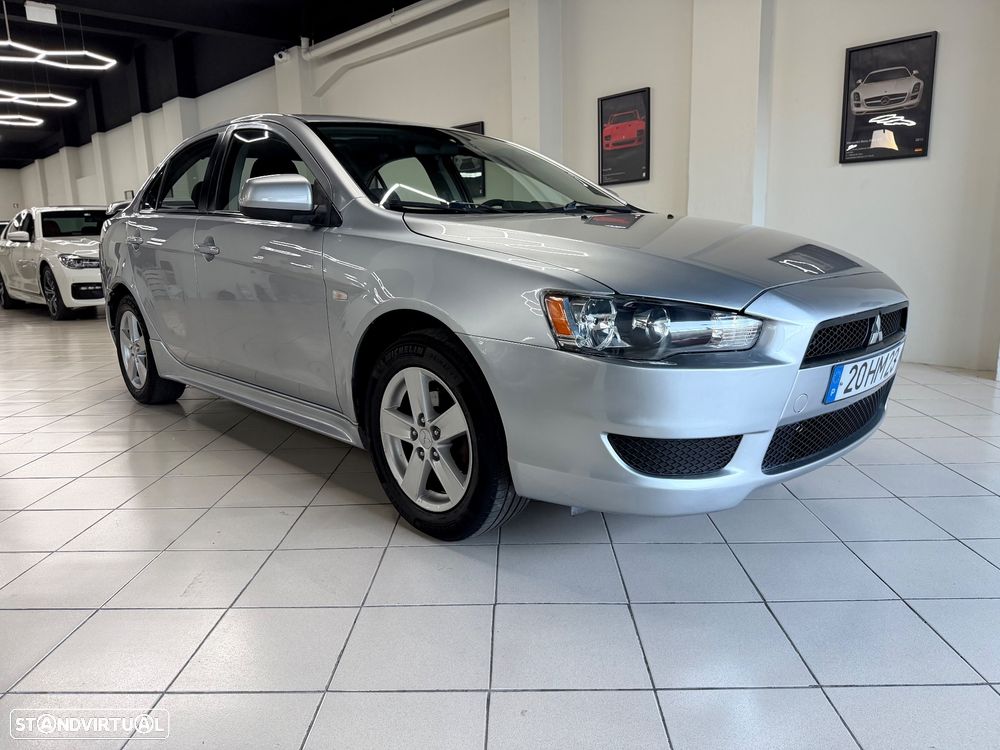 Mitsubishi Lancer 1.5 Invite - 2