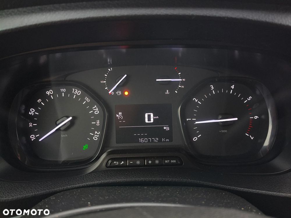 Toyota PROACE NOWY MODEL 1.5 D-4D (120KM) (L2H1) (EURO,6) KLIMA FULL OPCJA STAN IDEALNY NIE MA RDZY 100% BEZWYPADKOWY SERWIS A.S.O. DO KOŃCA ! ! ! - 13