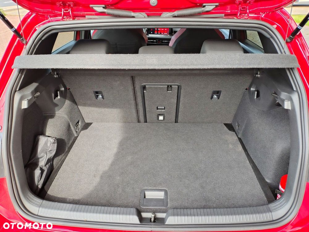 Volkswagen Golf - 24