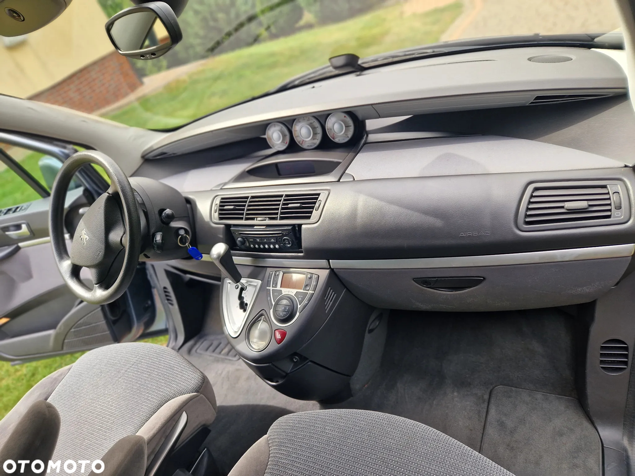 Peugeot 807 2.0 HDi SR - 23