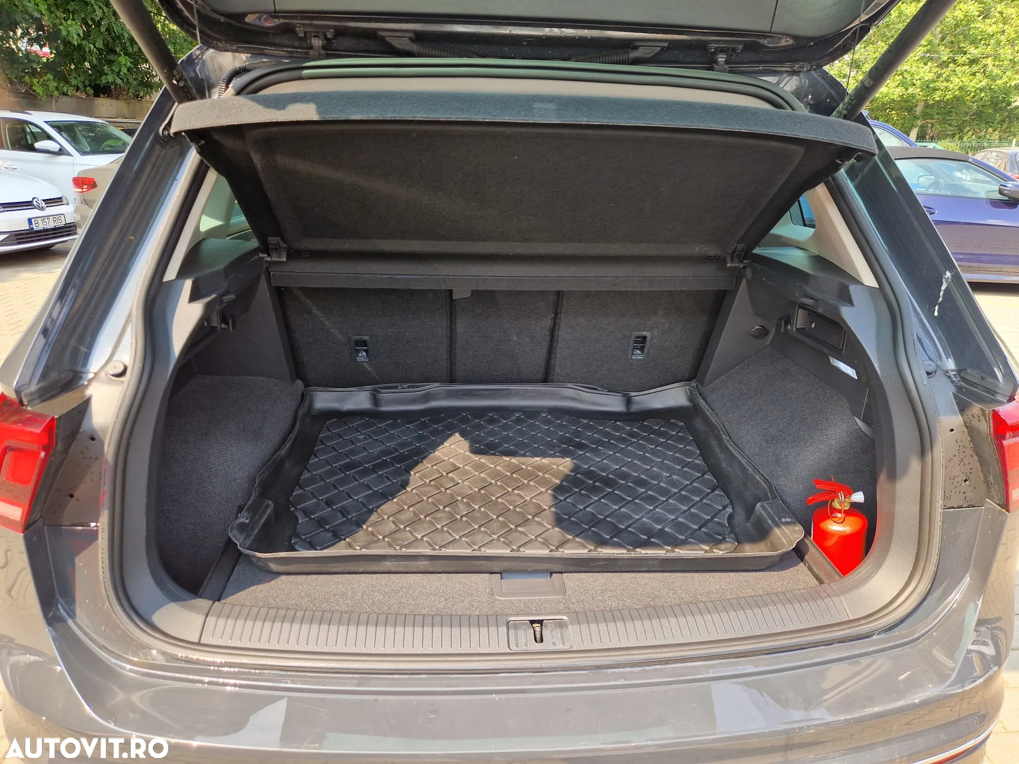 Volkswagen Tiguan 2.0 TDI SCR DSG 4Motion Life - 25
