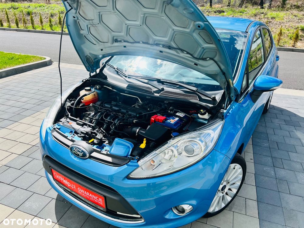 Ford Fiesta 1.25 Champions Edition - 33