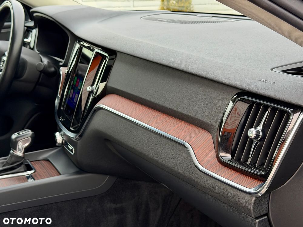 Volvo S60 B5 B AWD Ultimate Dark - 15