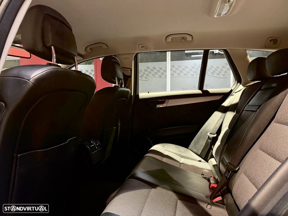 Mercedes-Benz C 200 - 13