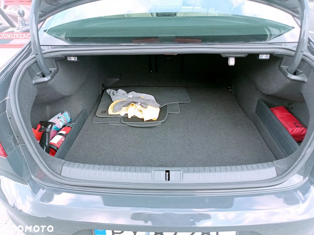 Volkswagen Passat 2.0 TDI BMT Highline DSG - 37
