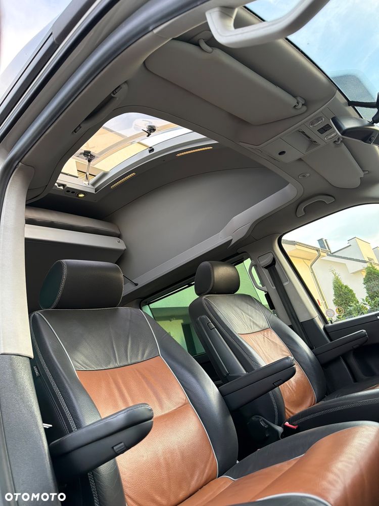 Volkswagen Multivan - 29