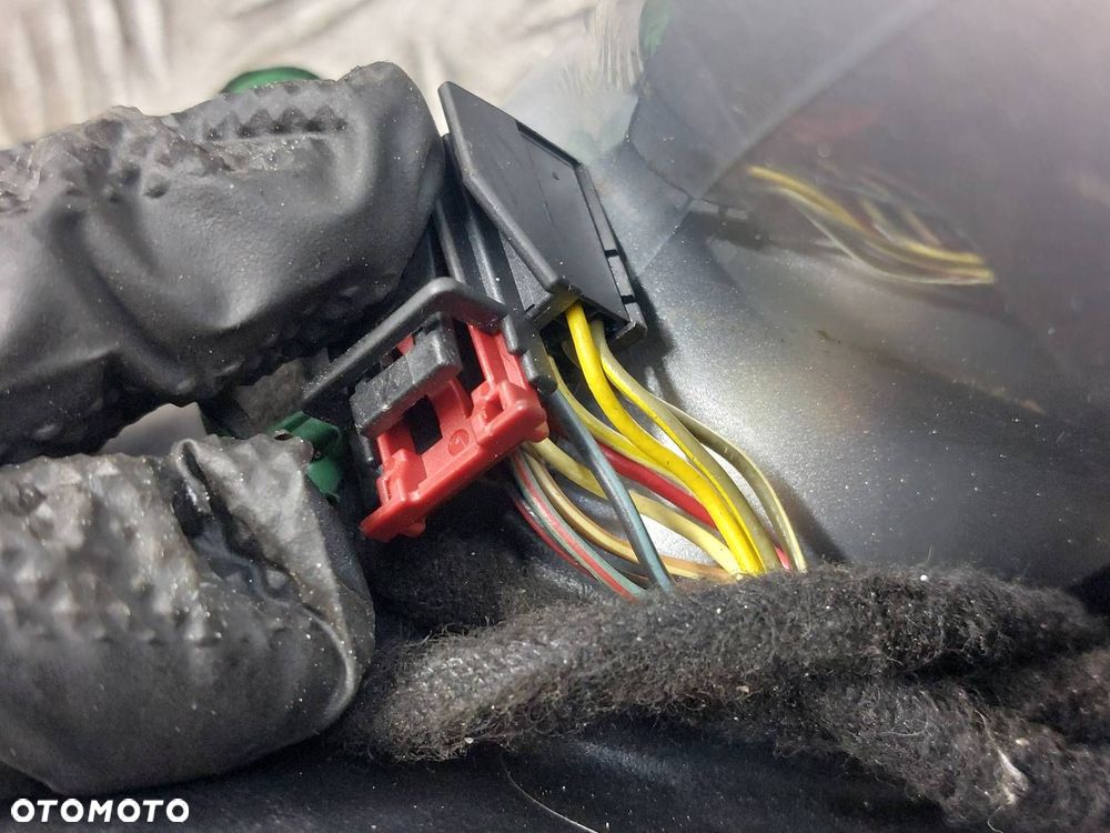 LUSTERKO PRAWE ELEKTRYCZNE GOLF VI LA7W 10 PIN KABLI EU ID: 236311 - 6