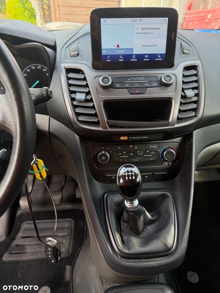 Ford Transit Connect - 10
