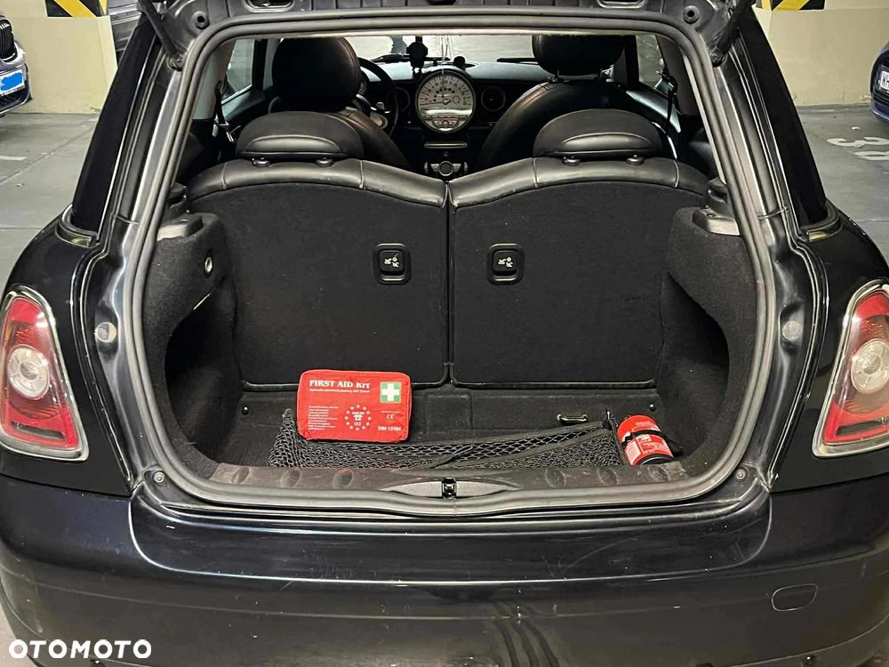 MINI Cooper Standard - 13