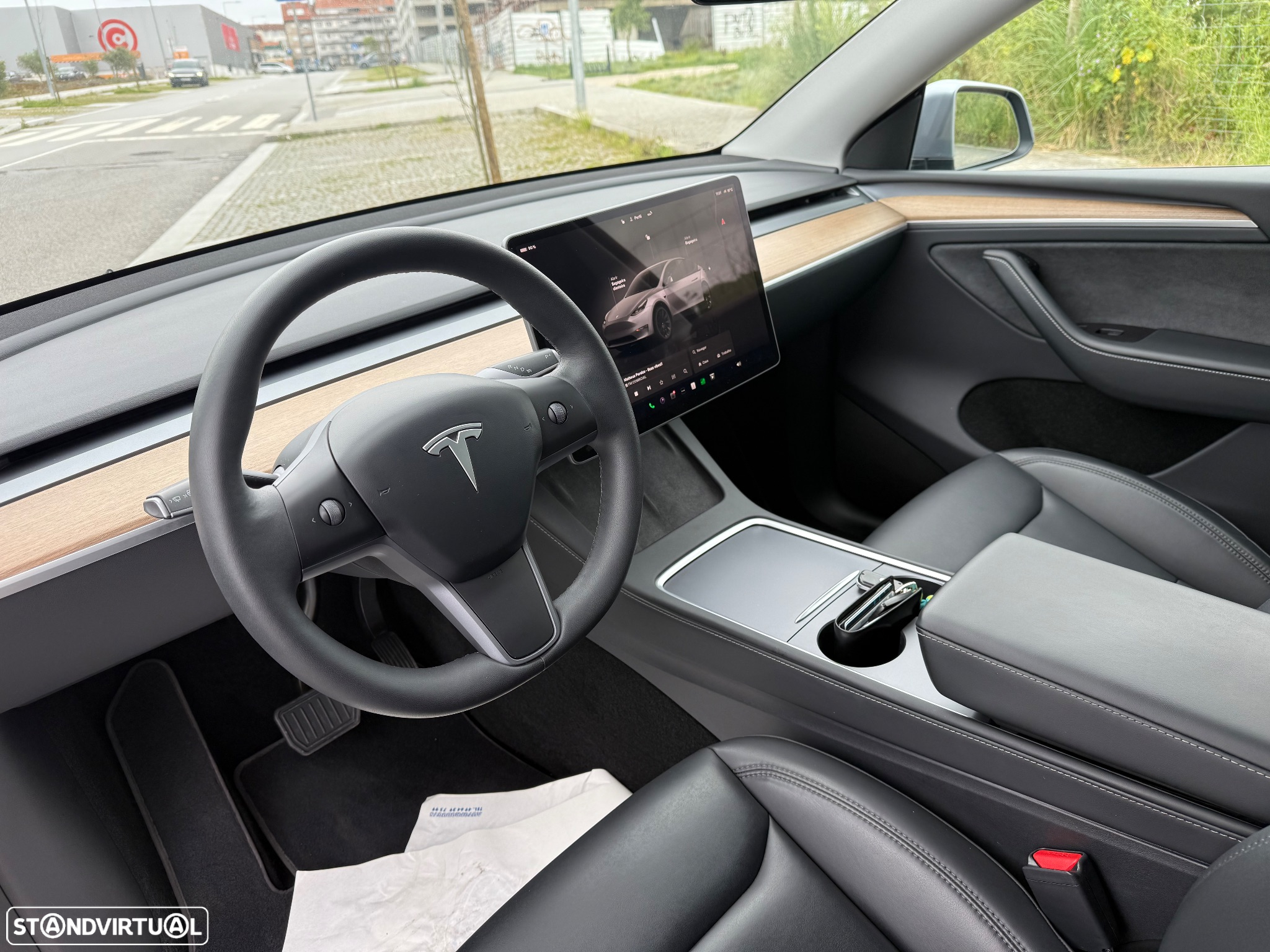 Tesla Model Y Long Range Tração Integral - 16