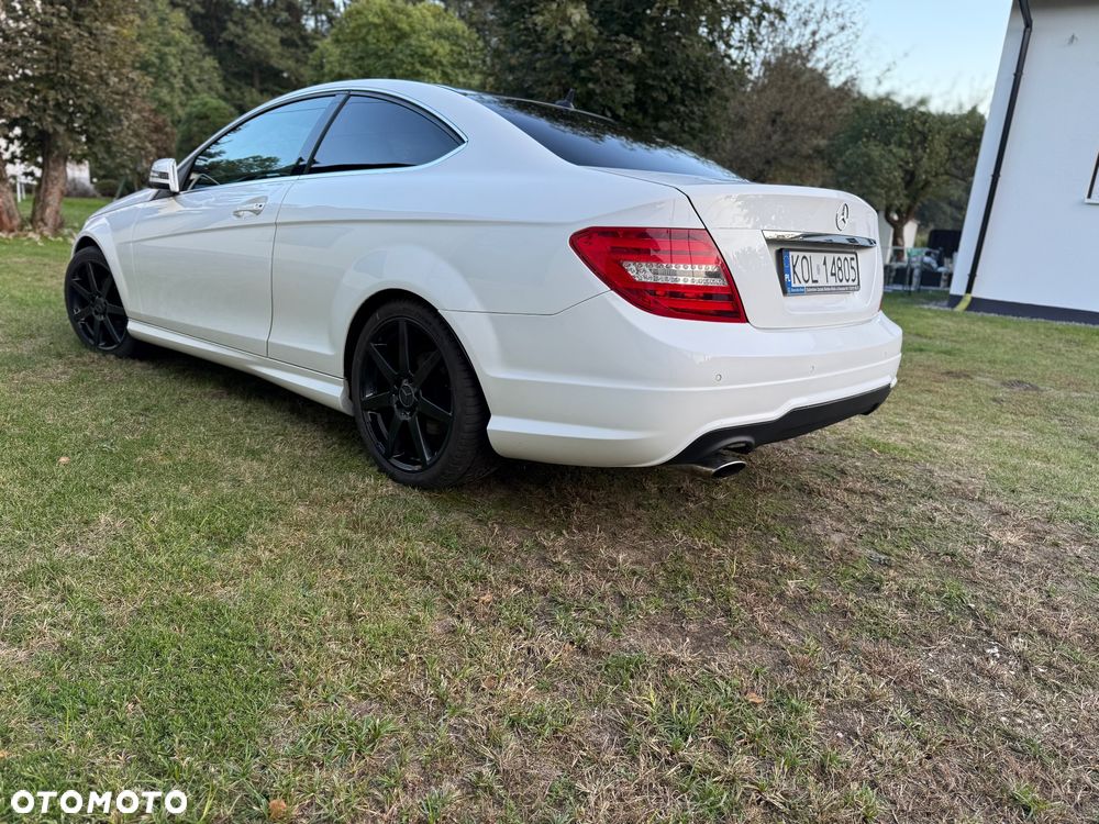 Mercedes-Benz Klasa C 180 Coupe - 5