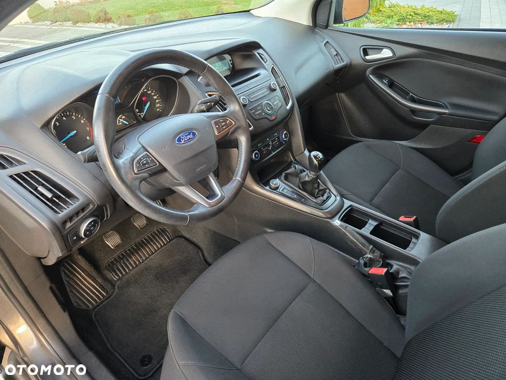 Ford Focus ver-1-0-ecoboost-start--stopp--system-active-x - 15