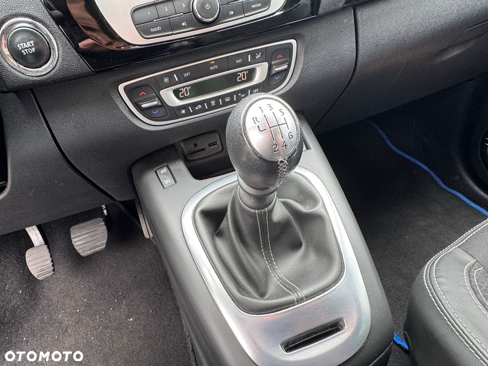 Renault Grand Scenic - 26