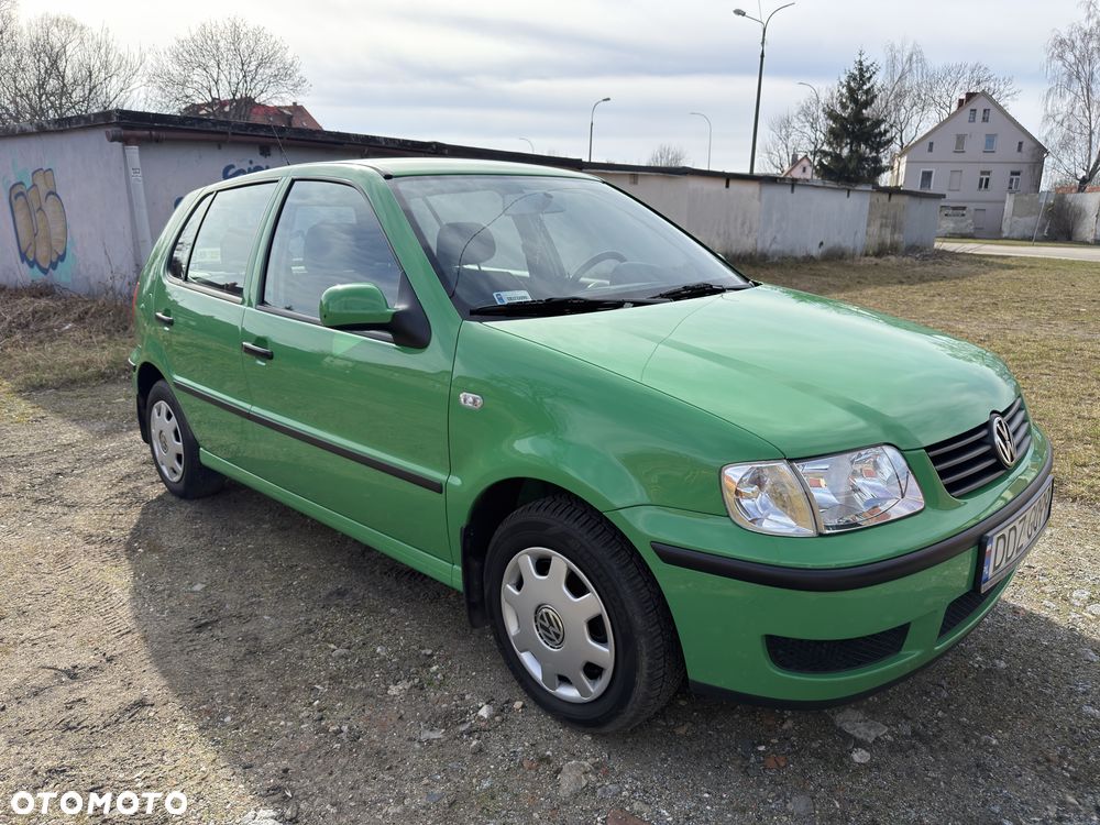 Volkswagen Polo - 2