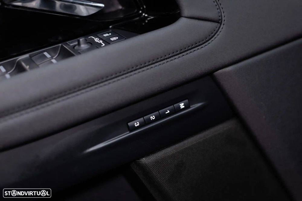 Land Rover Range Rover Evoque 1.5 P300e AWD Dynamic SE - 36