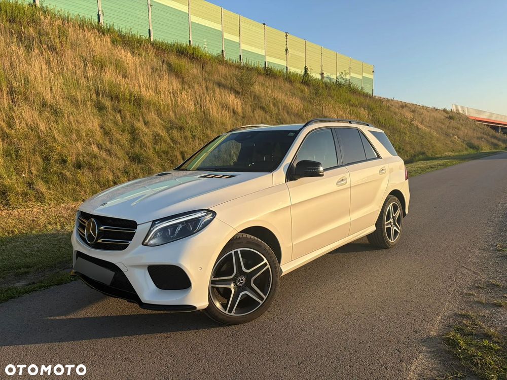 Mercedes-Benz GLE 350 d 4Matic 9G-TRONIC AMG Line - 1
