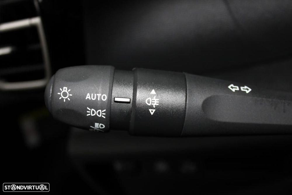 Citroën e-C4 X 54 kWh Autonomia Alargada Plus - 18