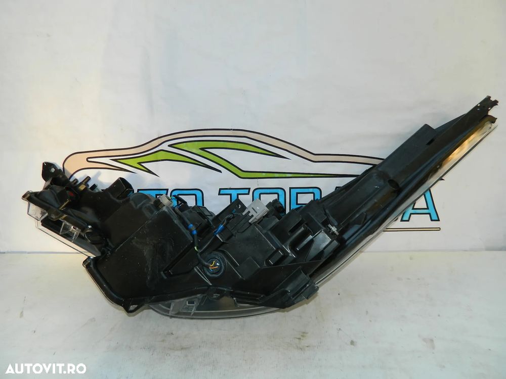 Far dreapta led Toyota CHR C-HR Facelift 2019-2022 cod 81110-F4180 - 8