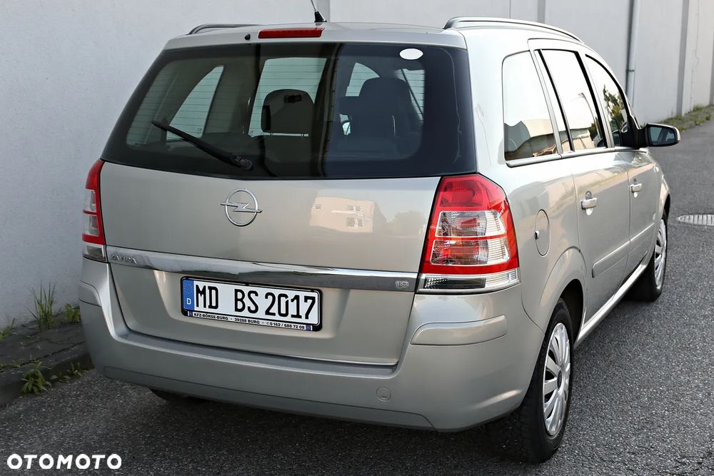 Opel Zafira - 13