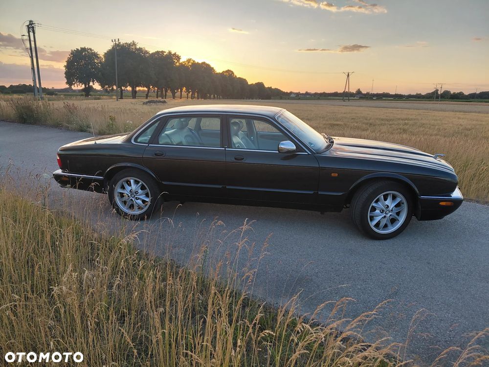 Jaguar XJ 4.0 Executive - 3