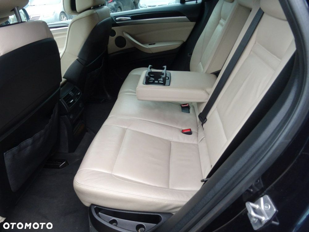 BMW X6M - 12
