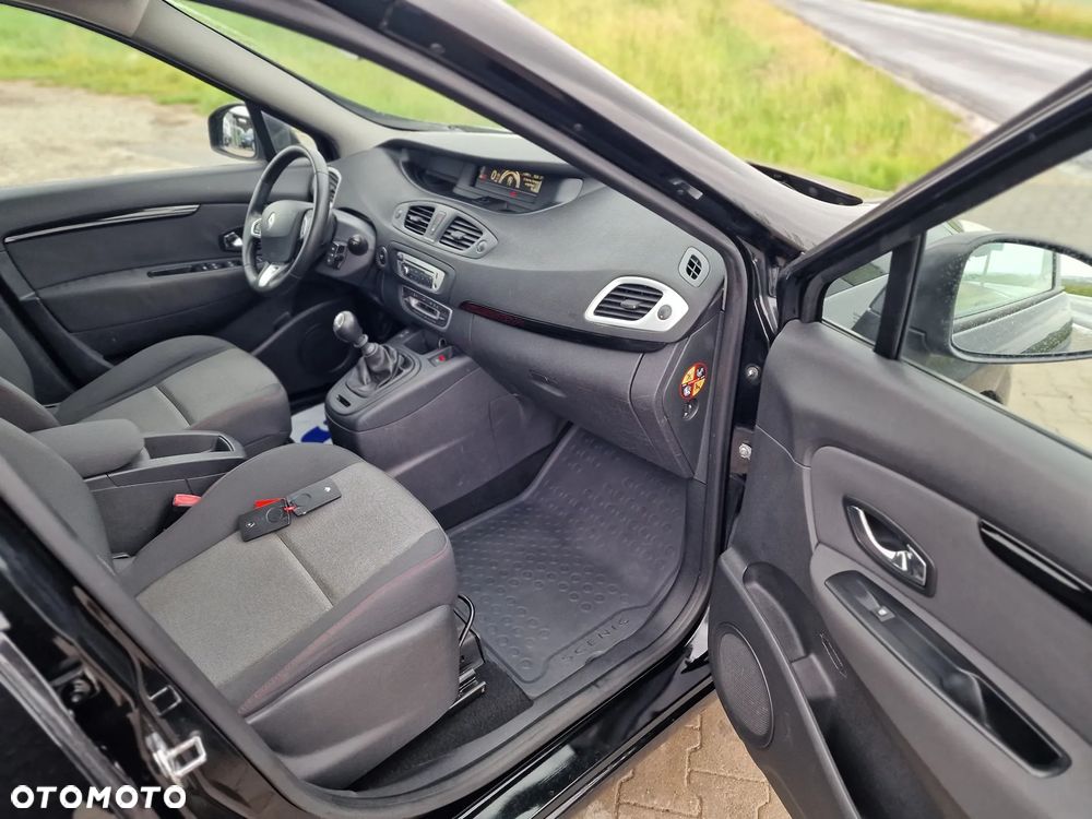 Renault Scenic dCi 110 Xmod Paris - 25