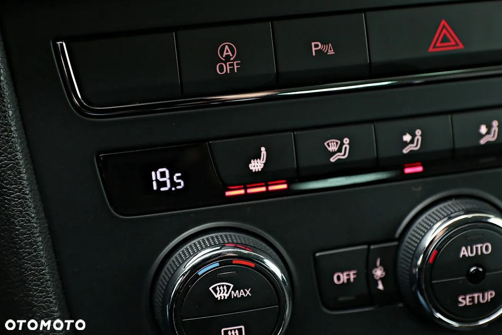 Seat Leon 2.0 TDI DPF Style - 33