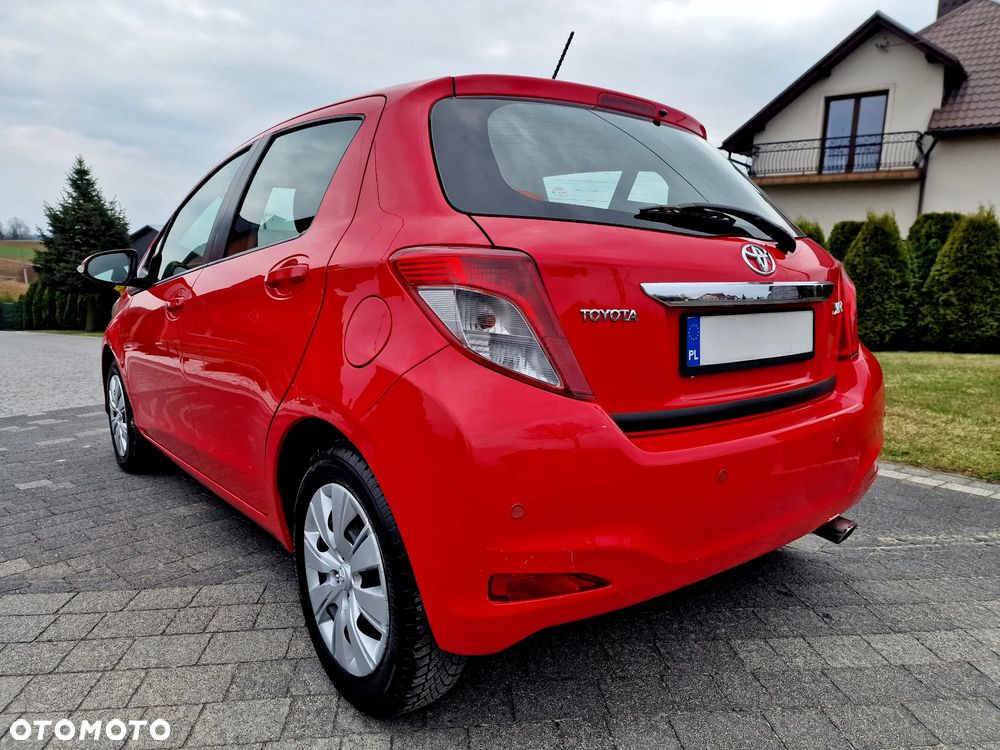 Toyota Yaris 1.4 D-4D Luna EU5 - 4