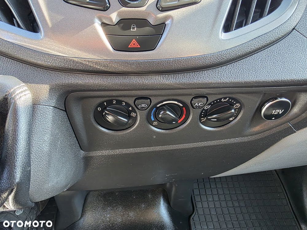 Ford Transit - 22