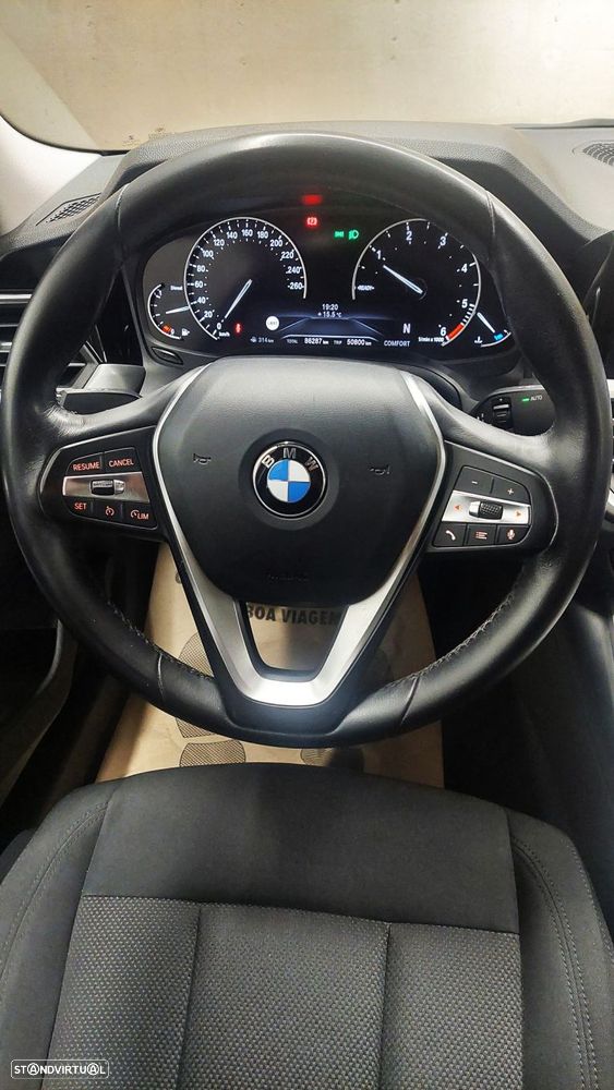 BMW 318 d Line Sport - 15