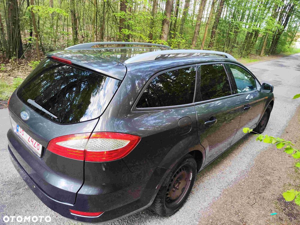 Ford Mondeo 2.0 Trend - 14