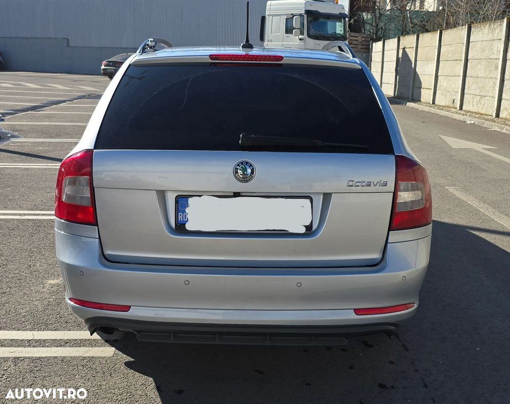 Skoda Octavia 2.0 TDI Ambiente DSG - 3