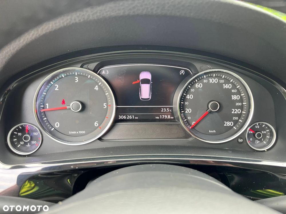 Volkswagen Touareg 3.0 V6 TDI Blue Motion DPF Automatik - 13