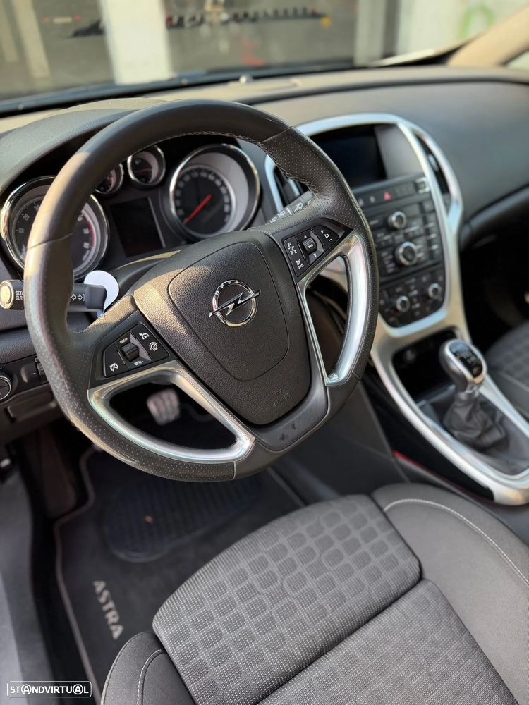 Opel Astra GTC 1.6 T Black OPC Line S/S - 10