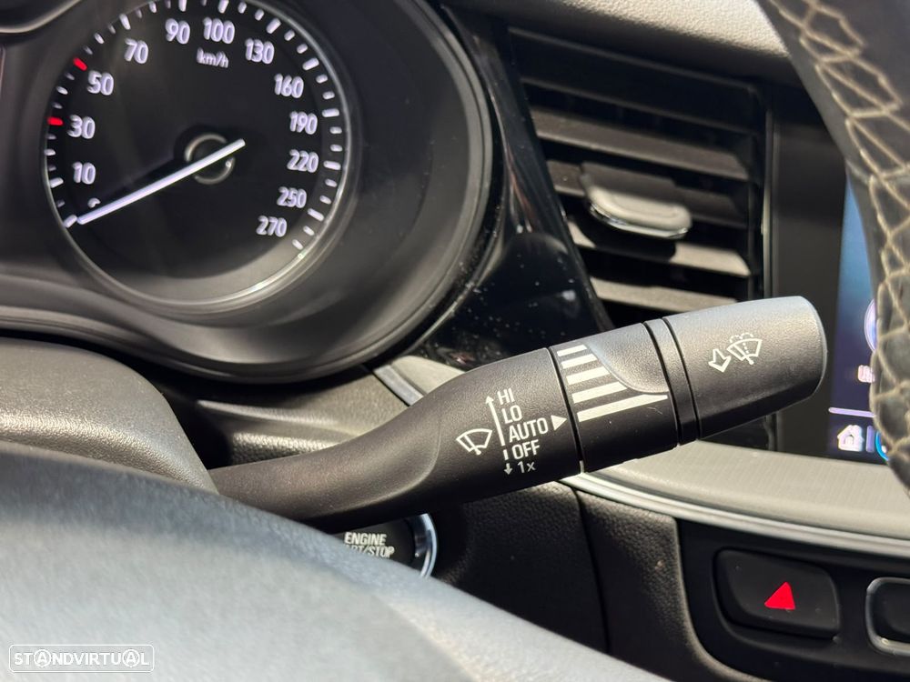 Opel Insignia Grand Sport 1.6 CDTi Business Edition — fotografia 18