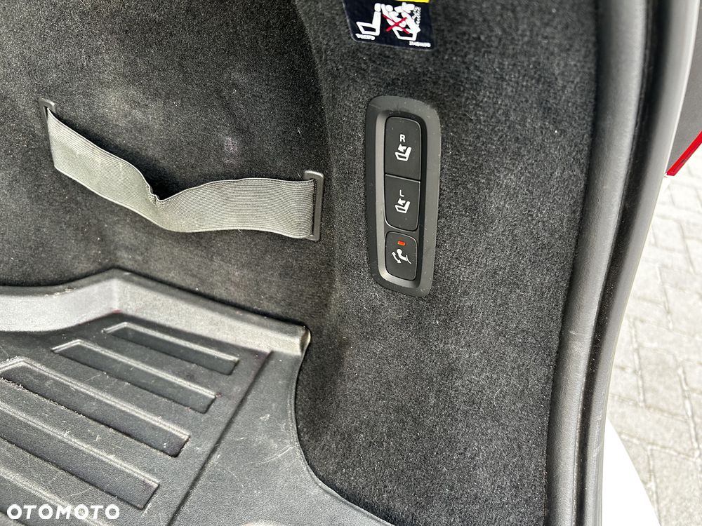 Volvo V90 D3 Geartronic Momentum - 17