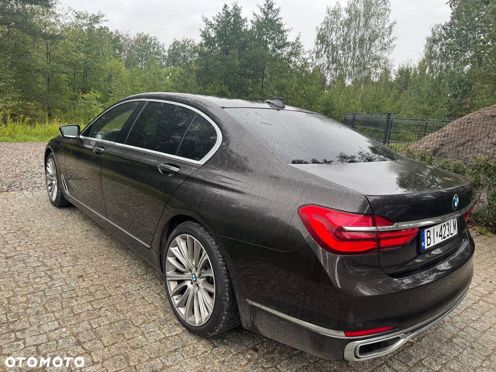 BMW Seria 7 750Ld xDrive - 39