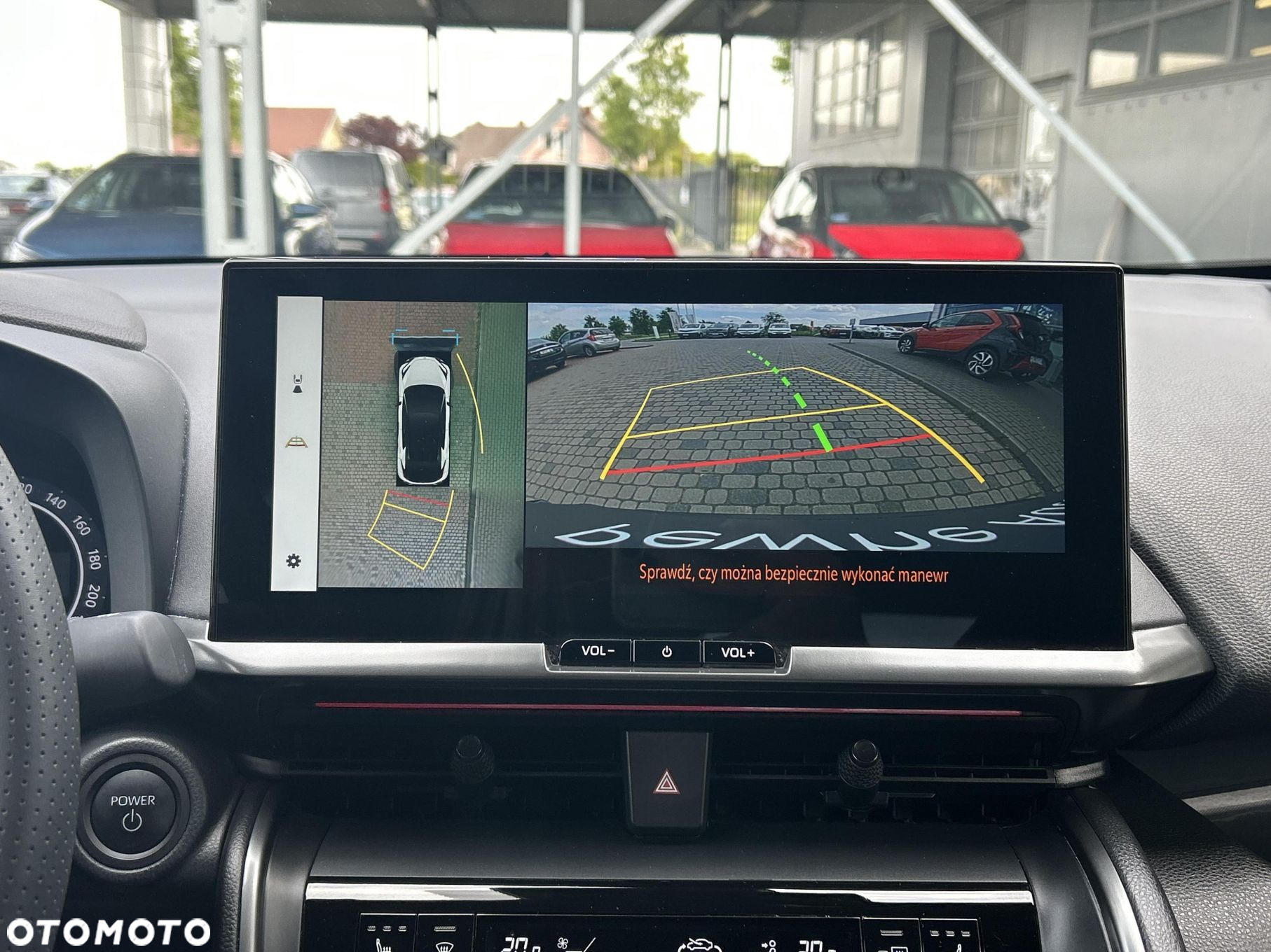 Toyota C-HR - 26