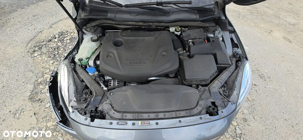 Volvo V40 - 16