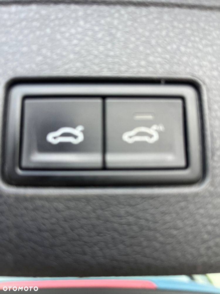 Volkswagen Passat 2.0 TDI SCR DSG Comfortline - 19